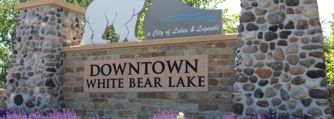 downtown_bear_sign_1.jpg